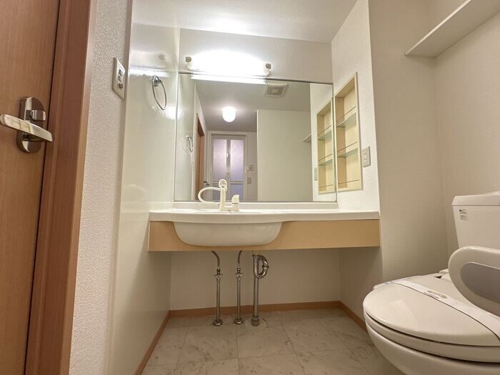 物件内観写真13　(洗面所)