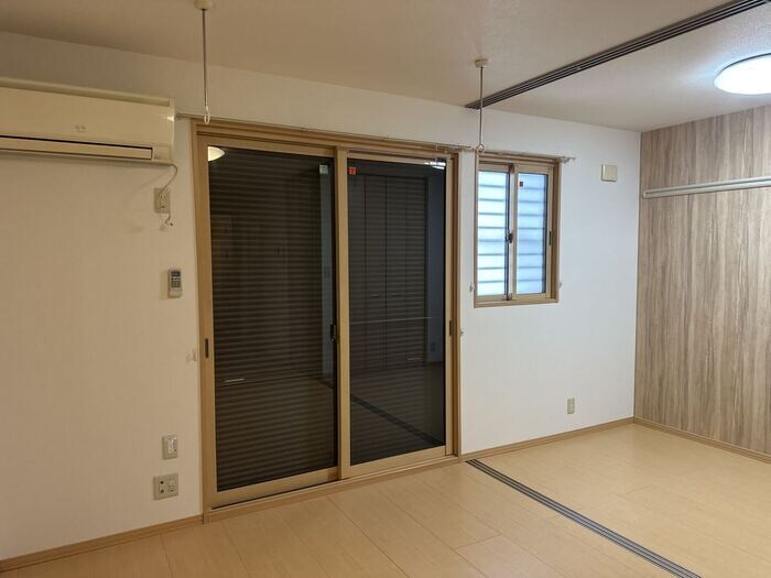 物件内観写真26　(シャッター雨戸)