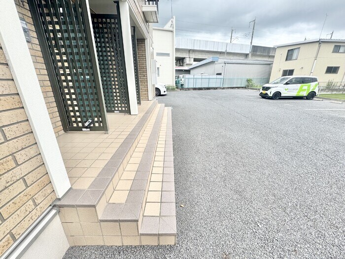 物件外観写真3　(ロビー)