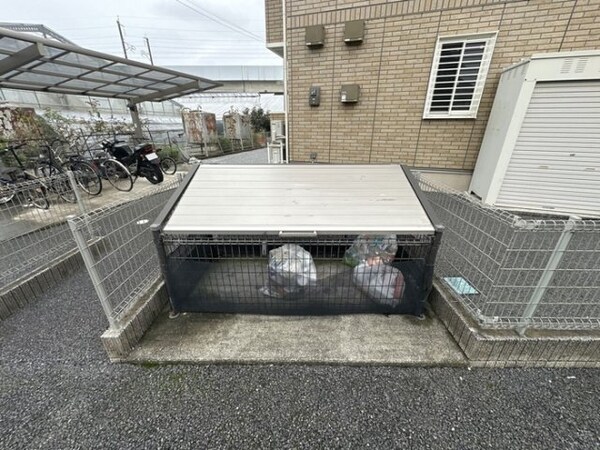 建物設備(ゴミステーション)