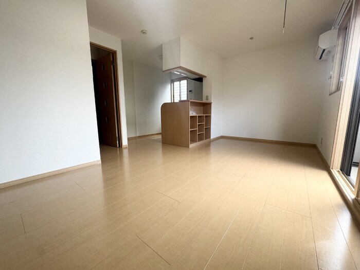 物件内観写真6　(LDK)