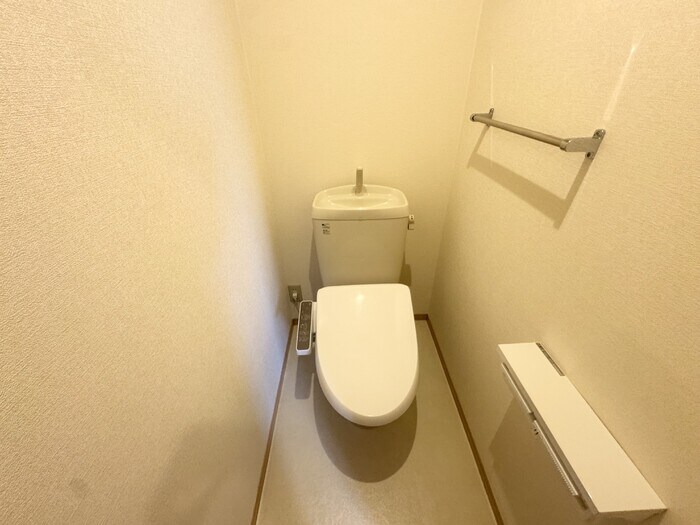 物件内観写真15　(トイレ)