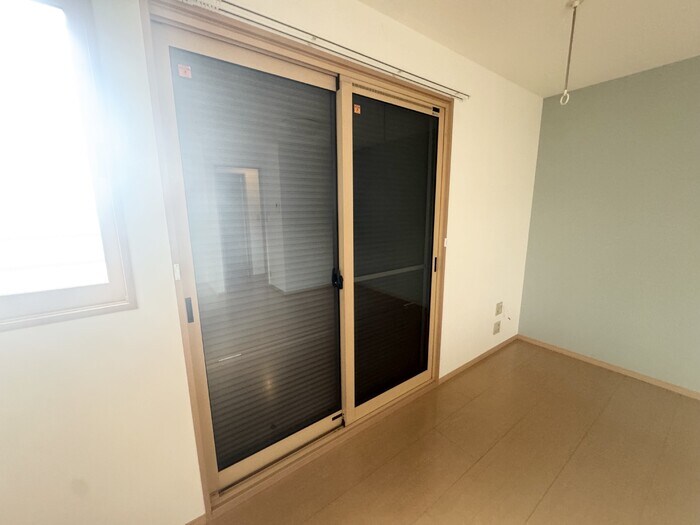 物件内観写真25　(シャッター雨戸)