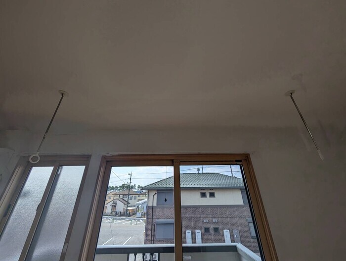 物件内観写真26　(室内物干し)