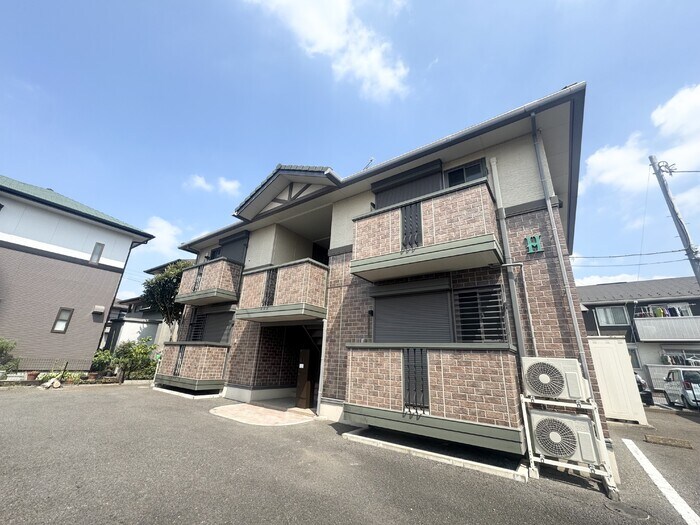 物件外観写真1　(建物外観)