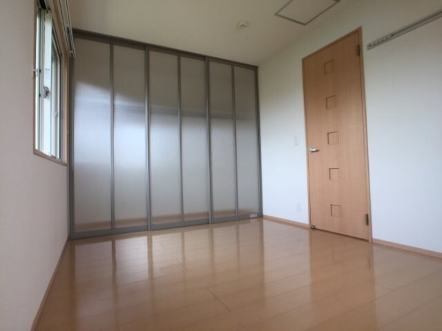 物件内観写真9　(洋室)