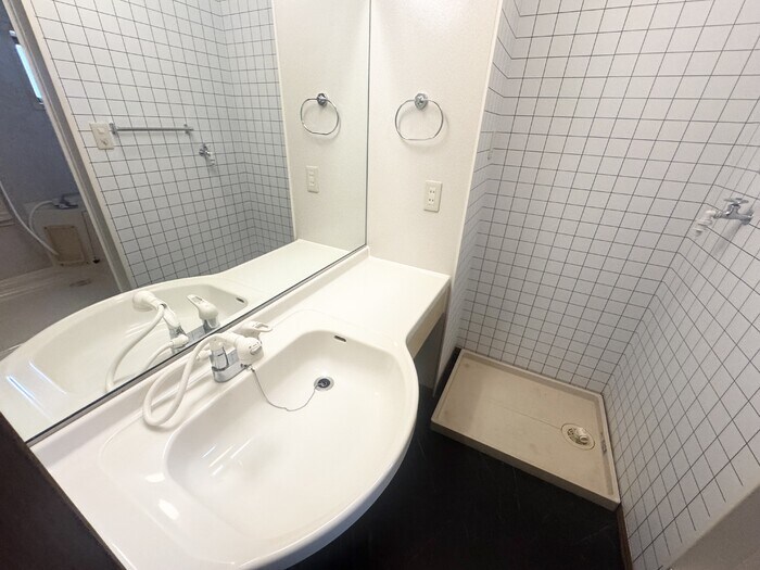 物件内観写真11　(洗面所)