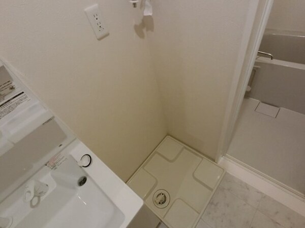 建物設備(洗濯機置き場)