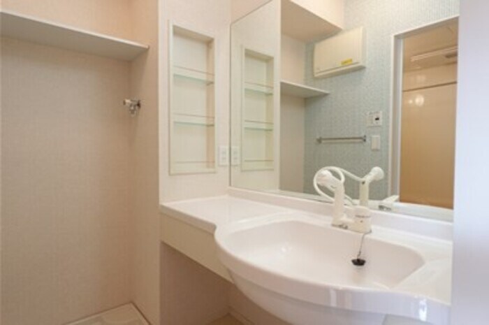 物件内観写真10　(カウンター洗面台)