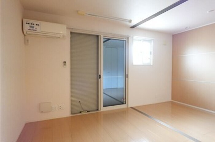 物件内観写真23　(シャッター雨戸)