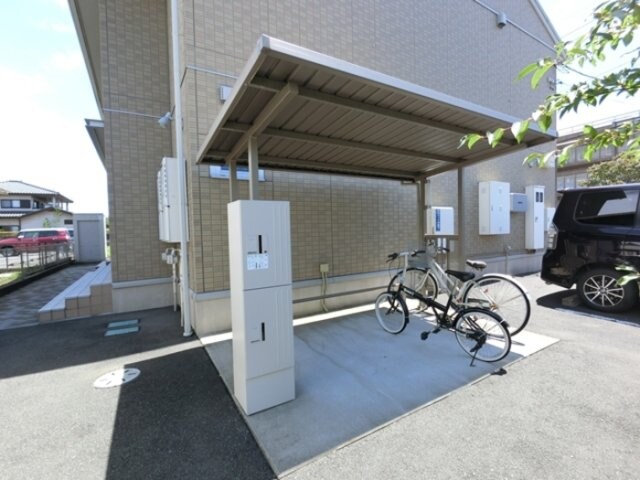 物件内観写真24　(駐輪場（宅配ボックス有ります）)