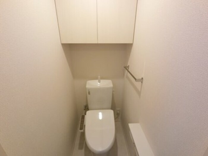 物件内観写真12　(温水洗浄便座)