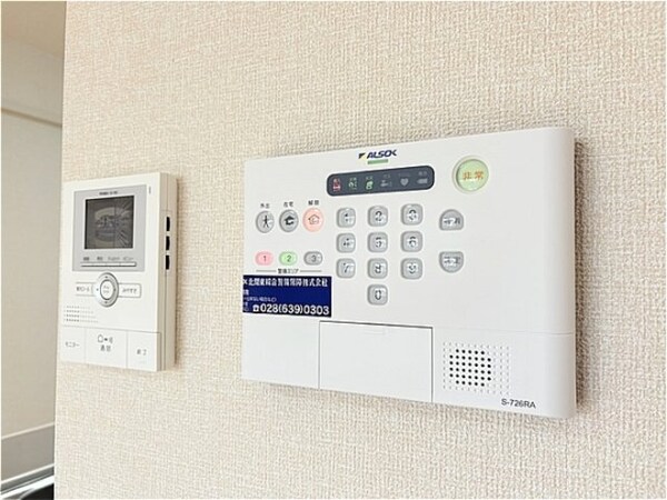 セキュリティ(アルソックのホームセキュリティと録画機能付きカラーモニターイ)