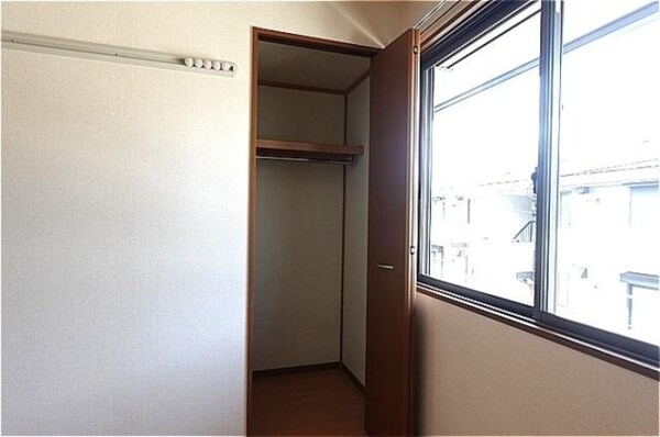 洋室(南東洋室・クローゼット)