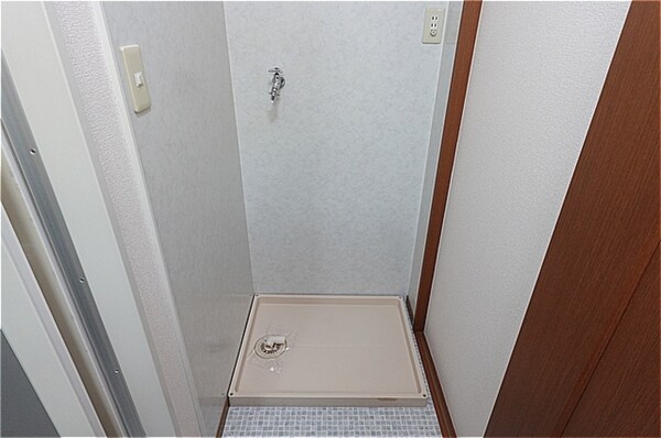 玄関(洗面室・洗濯機置き場)