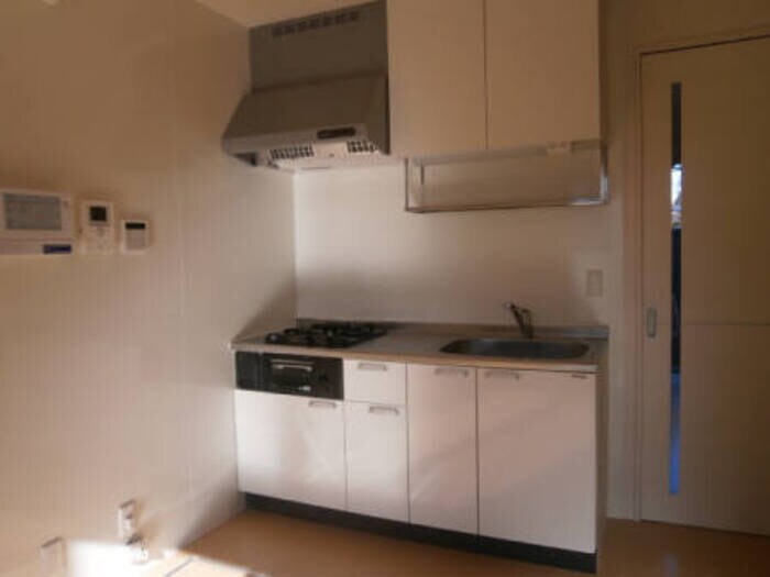 物件内観写真9　(ｷｯﾁﾝ（ｶﾞｽｺﾝﾛが付いてます）)