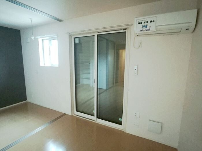 物件内観写真18　(シャッター雨戸)