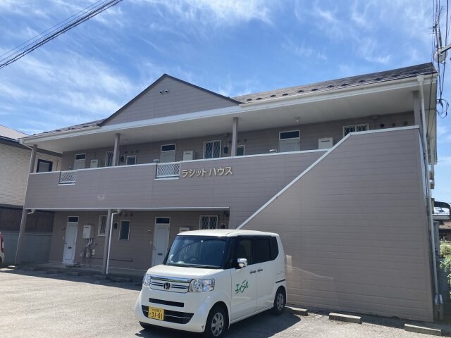 物件外観写真3　(駐車場)