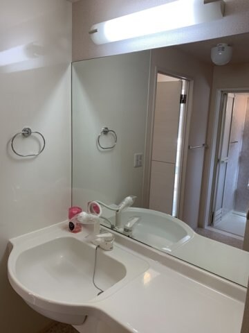 物件内観写真9　(カウンター洗面台)