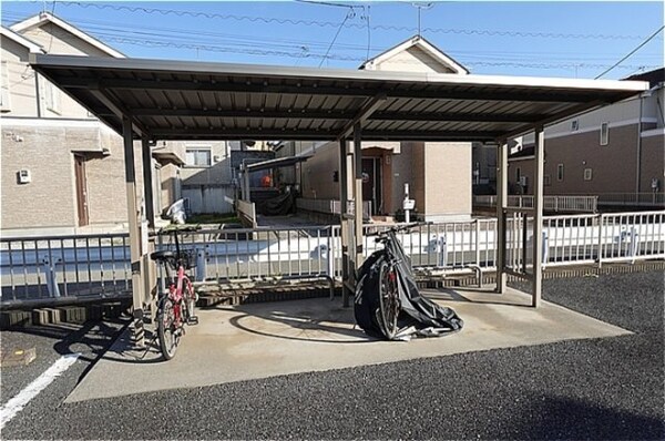 建物設備(駐輪場)