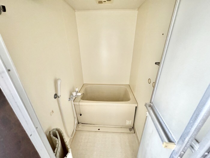 物件内観写真5　(浴室)