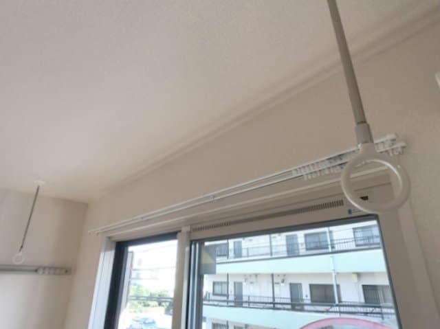 物件内観写真17　(室内物干し)