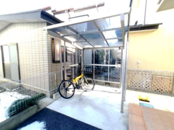 建物設備(駐輪場)