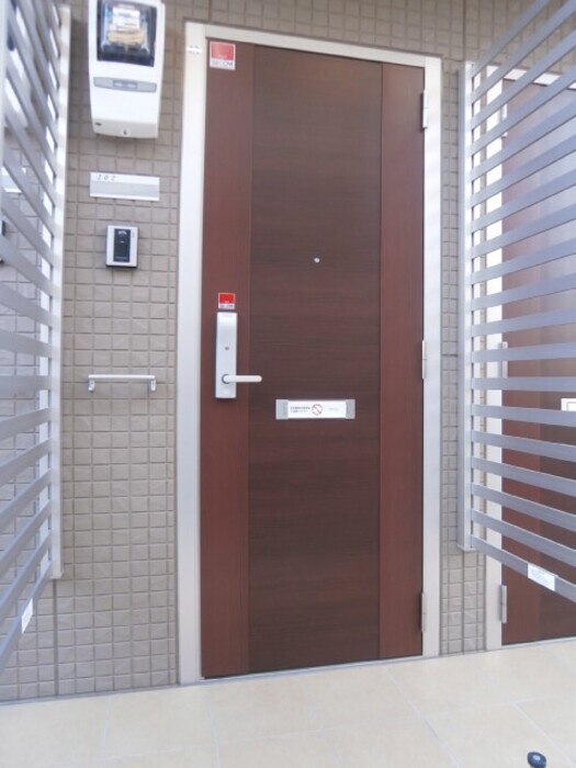 物件外観写真3　(ロビー)