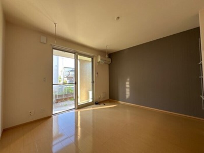 物件内観写真4　(LDK)