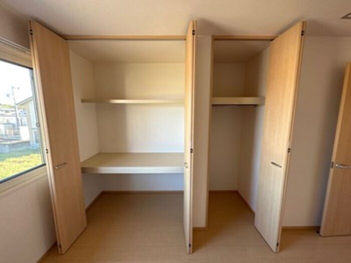 物件内観写真10　(クローゼット)