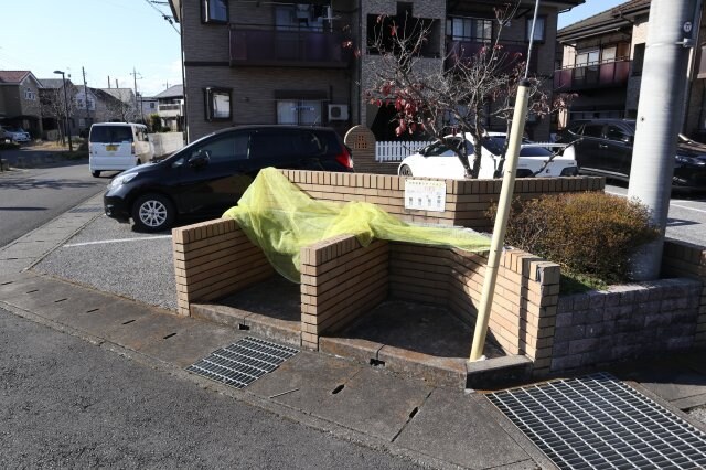 物件内観写真5　(ゴミステーション)