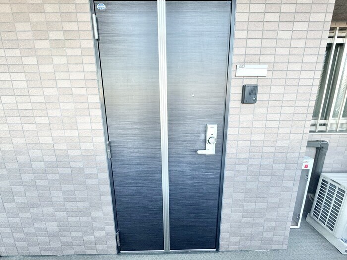 物件外観写真6　(エントランス)
