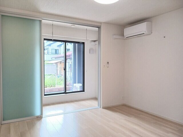 物件内観写真9　(居間です)