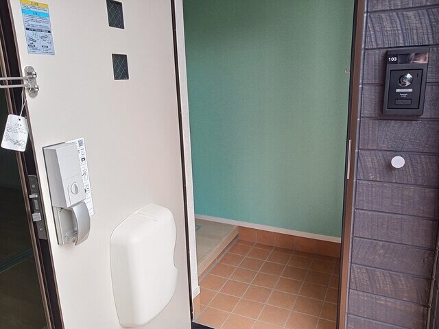 物件内観写真14　(玄関です)