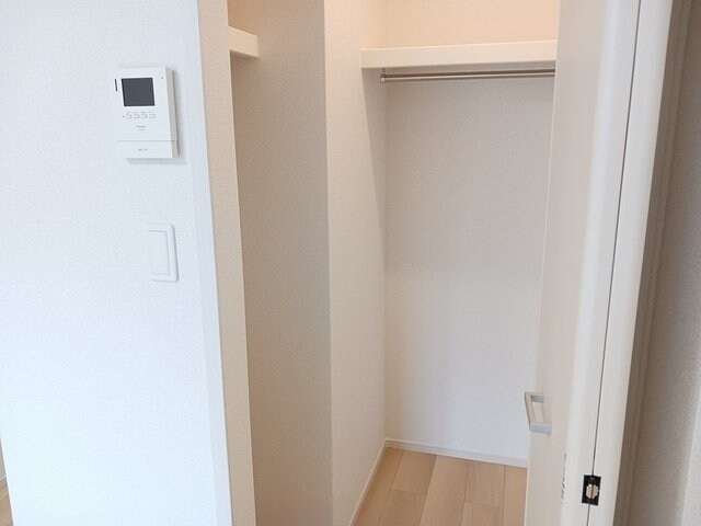 物件内観写真17　(便利な収納スペースです)