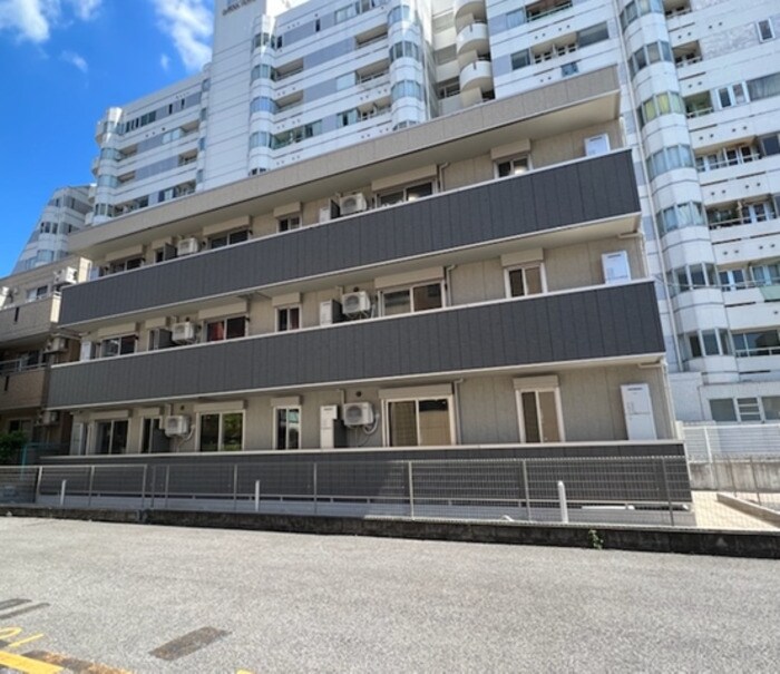 物件外観写真1　(建物外観)