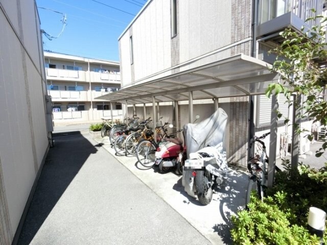 物件内観写真25　(駐輪場)