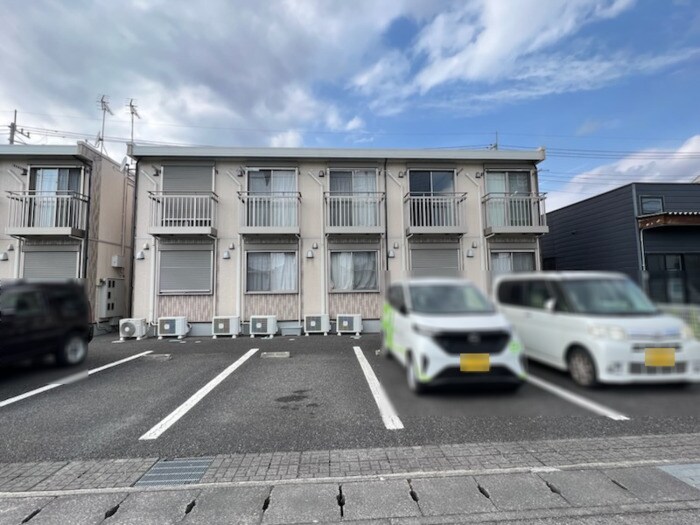 物件外観写真1　(建物外観)