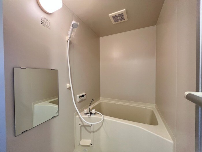 物件内観写真7　(浴室)