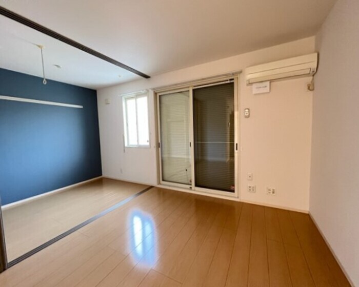 物件内観写真16　(シャッター雨戸)