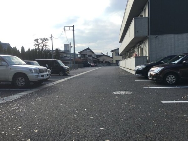 駐車場(駐車場)