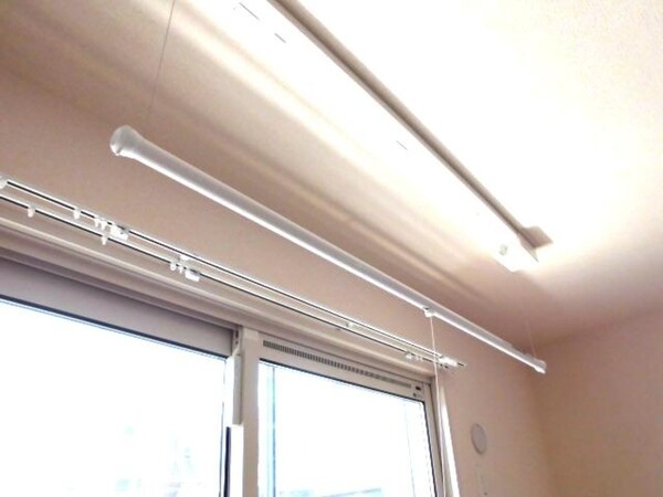 建物設備(室内物干し)