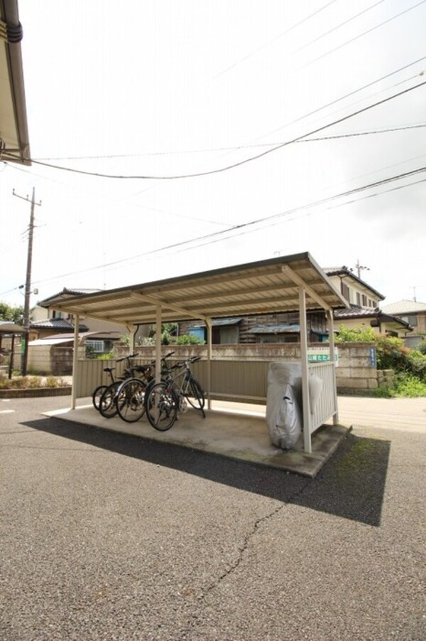 建物設備(駐輪場)