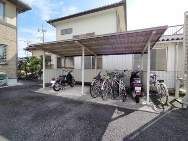 建物設備(駐輪場)