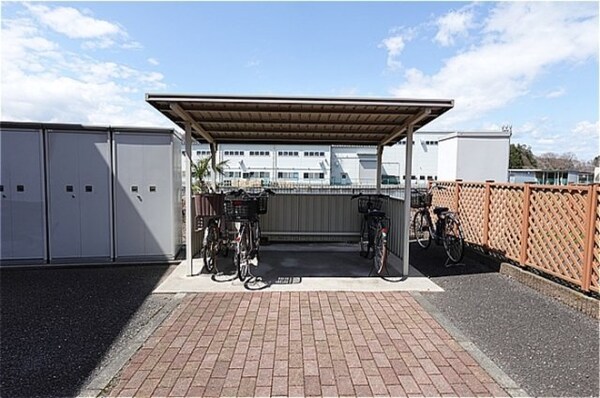 建物設備(駐輪場)
