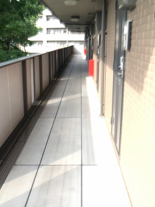 物件外観写真2　(ロビー)