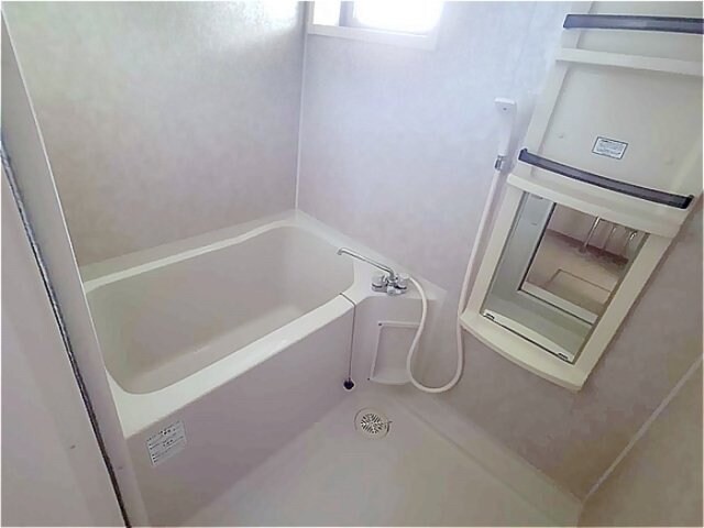 物件内観写真6　(浴室)