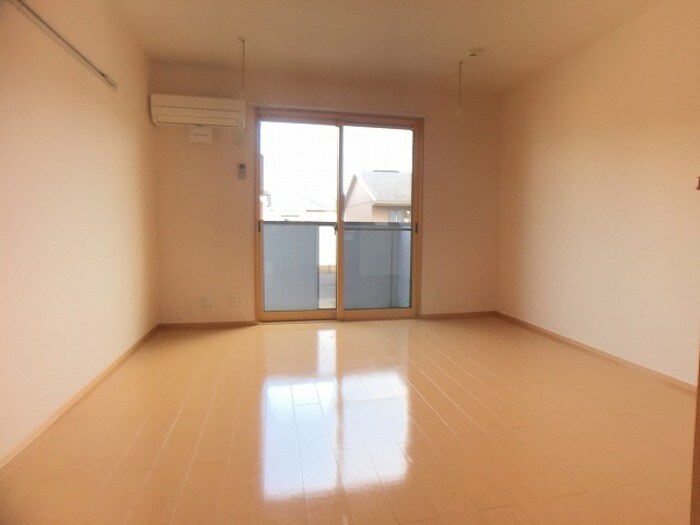 物件内観写真7　(洋室)