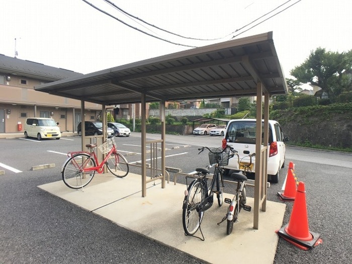 物件内観写真18　(駐輪場)