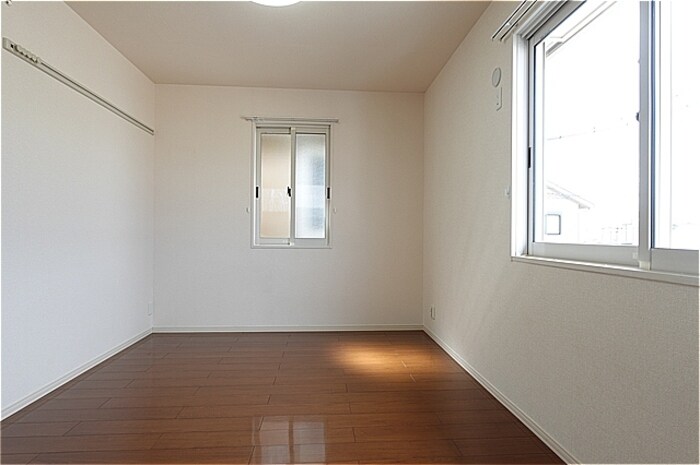 物件内観写真7　(洋室)